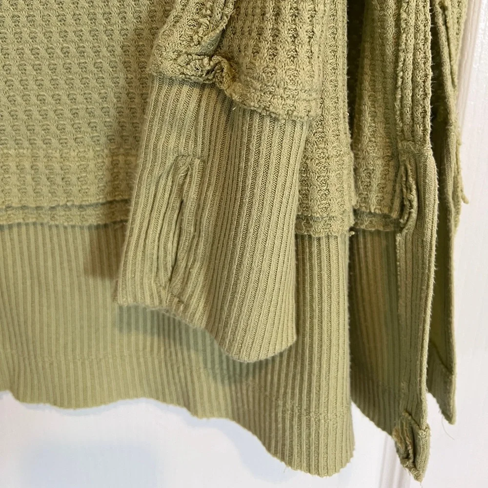 Free People We The Free North Shore Thermal Tunic Sage Green Waffle Knit- Size L - Picture 5 of 5